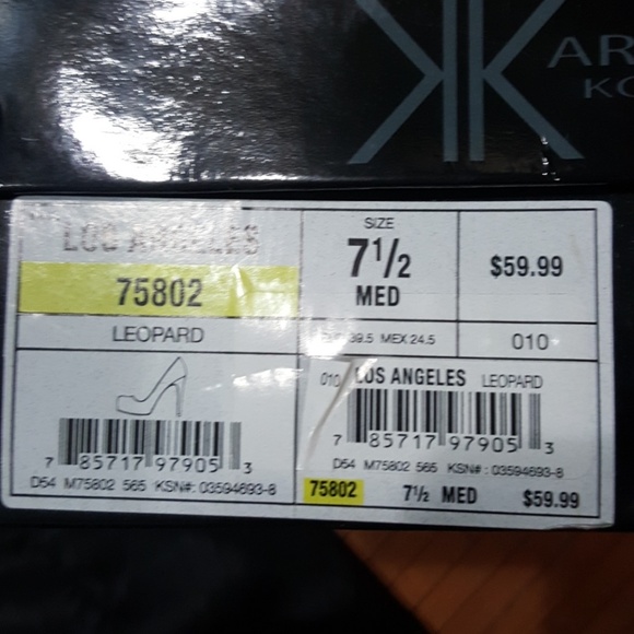 Kardashian Kollection Leopard Pumps - Picture 6 of 6